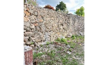 Casona colonial para remodelar en venta en Izamal