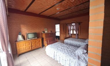 QUINTA RINCON DE LAS ROSAS, FRACC LOMAS DEL VALLE, SAHUAYO MICHOACAN