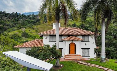 Se vende espectacular finca de 1 hectárea en Silvania Cundinamarca