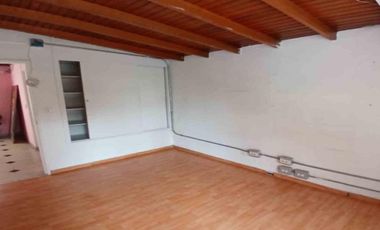 CASA COMERCIAL EN ARRIENDO UBICADA EN MEDELLIN SECTOR CALASANZ