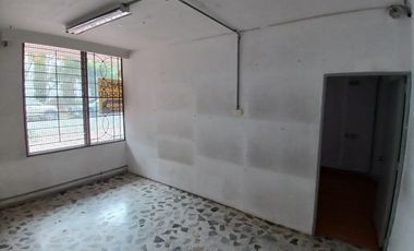 CASA COMERCIAL EN ARRIENDO UBICADA EN MEDELLIN SECTOR CALASANZ