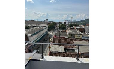 ARRIENDO OFICINA CERCA AL CENTRO