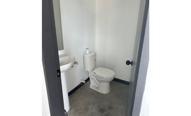 ARRIENDO OFICINA CERCA AL CENTRO