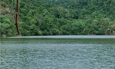 Terreno con Espectacular Vista a la Laguna de Sauce