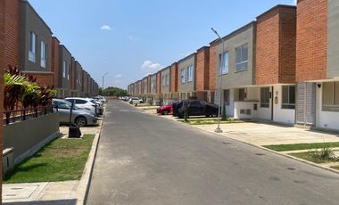 En Verde Alfaguara Vendo Casa En Conjunto Azora