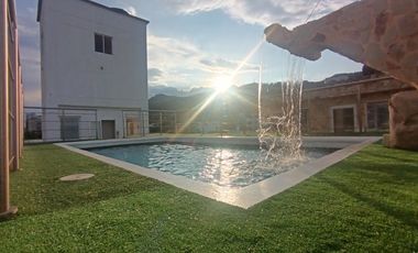 Se Alquila Hermoso Apartaestudio En La Flora, En Tercer Piso Con Ascensor, Para Rentas Cortas O De Larga Estancia