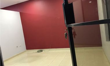 Bodega en Transístmica ideal para taller en alquiler, 215m2, $1900