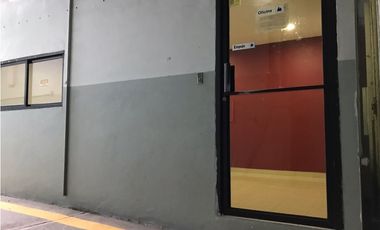 Bodega en Transístmica ideal para taller en alquiler, 215m2, $1900