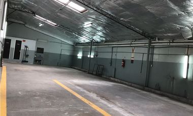 Bodega en Transístmica ideal para taller en alquiler, 215m2, $1900