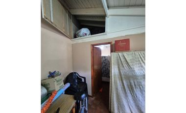 VENTA DE CASA ALPINA CON QUINCHO + DEPTO DE 2 AMB EN MAR CHIQUITA