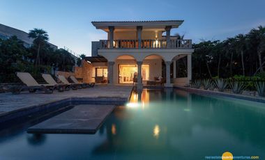 Espectacular Villa en Venta Frente al Mar en Puerto Aventuras - Riviera Maya