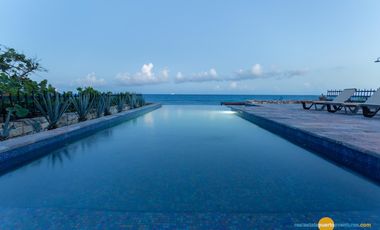 Espectacular Villa en Venta Frente al Mar en Puerto Aventuras - Riviera Maya