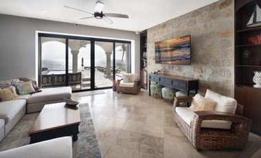 Espectacular Villa en Venta Frente al Mar en Puerto Aventuras - Riviera Maya