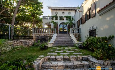 Espectacular Villa en Venta Frente al Mar en Puerto Aventuras - Riviera Maya