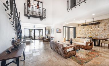 Espectacular Villa en Venta Frente al Mar en Puerto Aventuras - Riviera Maya