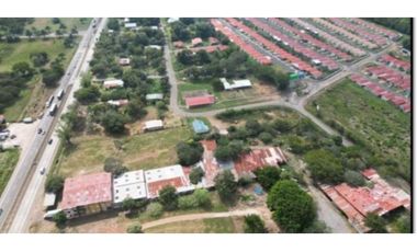 Venta de Terreno 6978m2 con Bodega en Via Pcpal, Aguadulce, Coclé