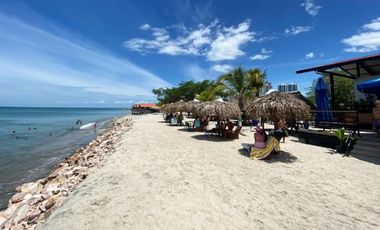 Venta de 5,000 m² de Terreno de Playa con Negocio en Farallón,Cod-J185