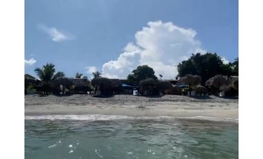Venta de 5,000 m² de Terreno de Playa con Negocio en Farallón,Cod-J185