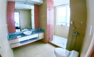 ALQUILER DE APARTAMENTO SEMI AMUEBLADO EN ISLA NAOS 160m2 JP