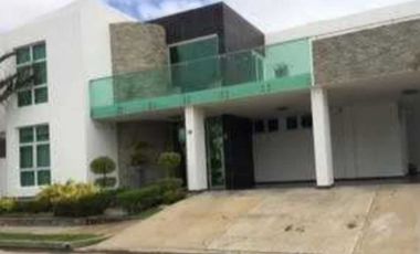 Alquiler de Casa en Costa Esmeralda, Costa Sur, Juan Díaz, Cod-J081