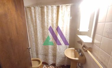 Impecable departamento céntrico de 3 ambientes.