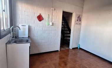 Casa en Arriendo en Calle Los Cardos, Sector Poniente Los Angeles