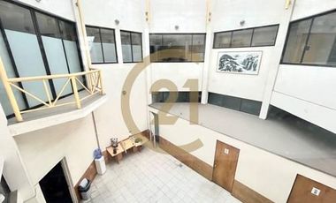 ARRIENDO PROPIEDAD 2 PISOS STGO. BARRIO REPUBLICA