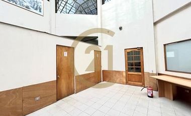 ARRIENDO PROPIEDAD 2 PISOS STGO. BARRIO REPUBLICA