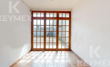 Casa en  alquiler La Plata, ideal empresas