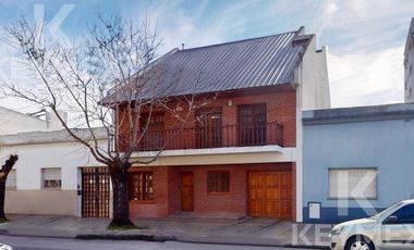 Casa en  alquiler La Plata, ideal empresas