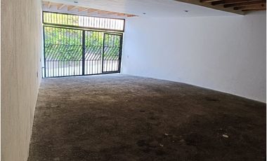 CASA MODERNA EN VENTA Y RENTA A 3 MINUTOS DE AVANDARO