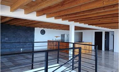 CASA MODERNA EN VENTA Y RENTA A 3 MINUTOS DE AVANDARO