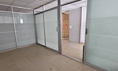 Oficina 12m2 en Balderas por Alameda Metro Juarez