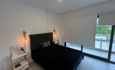 VENTA de 1 gran ambiente con balcón en la mejor zona de San Telmo, a metros de Puerto Madero