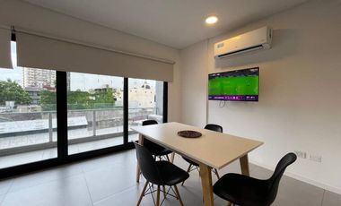 VENTA de 1 gran ambiente con balcón en la mejor zona de San Telmo, a metros de Puerto Madero