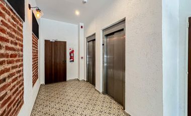 VENTA de 1 ambiente al frente con balcón y piscina