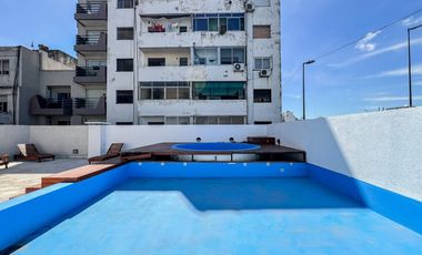 VENTA de 1 ambiente al frente con balcón y piscina