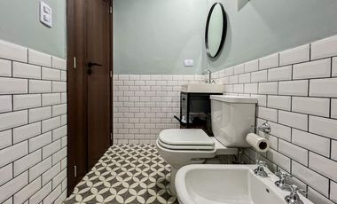 VENTA de 1 ambiente al frente con balcón y piscina
