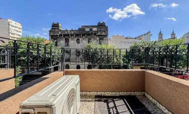 VENTA de 1 ambiente al frente con balcón y piscina