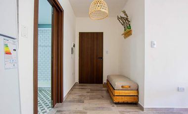 VENTA de 1 ambiente al frente con balcón y piscina