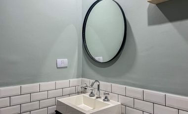 VENTA de 1 ambiente al frente con balcón y piscina