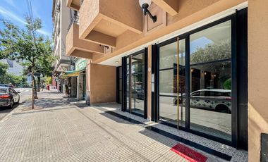 VENTA de 1 ambiente al frente con balcón y piscina