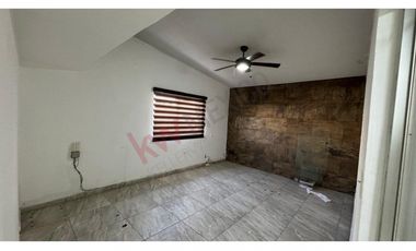 Oficina con estacionamiento. Fracc Monumental