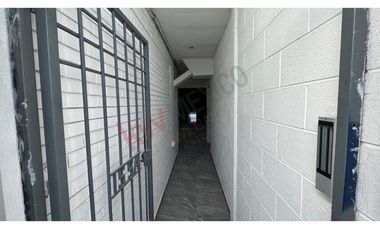 Oficina con estacionamiento. Fracc Monumental