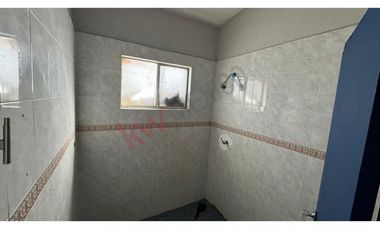 Oficina con estacionamiento. Fracc Monumental