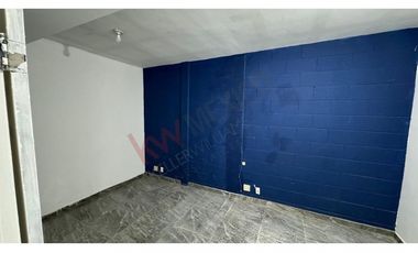 Oficina con estacionamiento. Fracc Monumental