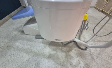 RENTA DE CONSULTORIO DENTAL EQUIPADO, LISTO PARA ESTRENAR EN PABELLÓN LAS TORRES
