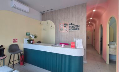 RENTA DE CONSULTORIO DENTAL EQUIPADO, LISTO PARA ESTRENAR EN PABELLÓN LAS TORRES