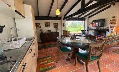 En renta cabaña amoblada ubicada en Guasca, Cundinamarca