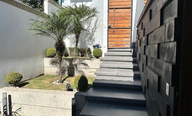 Excelente Casa en Venta en Ubicacion Priviligiada Parques de La Herradura